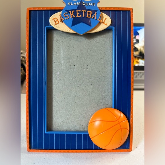 Gund Kids All Stars Slam Dunk Basketball Photo Frame For 4”x6” Photo - Picture 1 of 6
